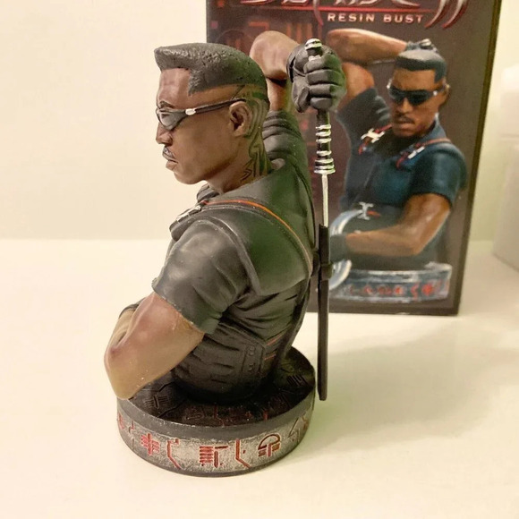 2002 Blade 2 Wesley Snipes Resin Bust Dynamic Forces Limited Edition 0543/1998 - Picture 2 of 16